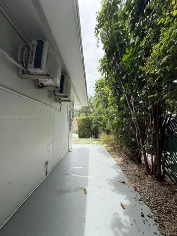 6723 NE Miami Place Miami FL 33138