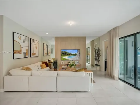 8642 Swinley Forest Way Boca Raton FL 33434