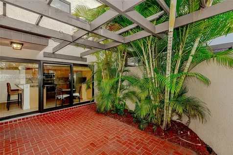 4700 SW 67th Avenue Miami FL 33155