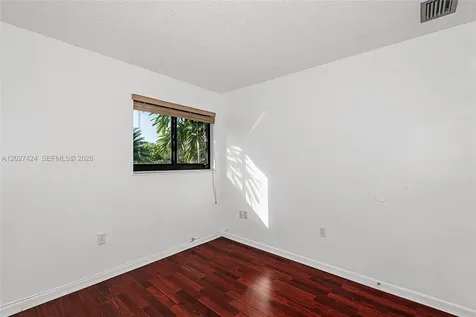 4700 SW 67th Avenue Miami FL 33155