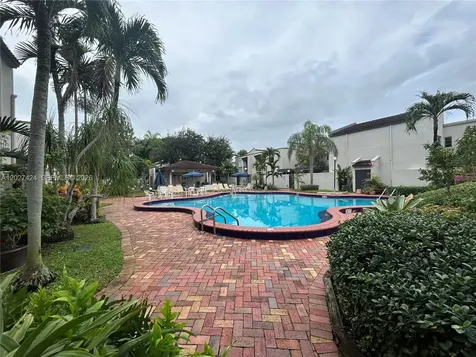 4700 SW 67th Avenue Miami FL 33155