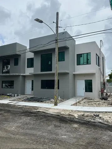 6480 NE 1st Avenue Miami FL 33150