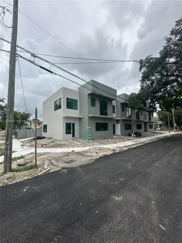 6480 NE 1st Avenue Miami FL 33150