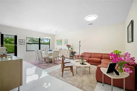 918 NE 191st Street Miami FL 33179