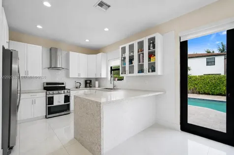 918 NE 191st Street Miami FL 33179