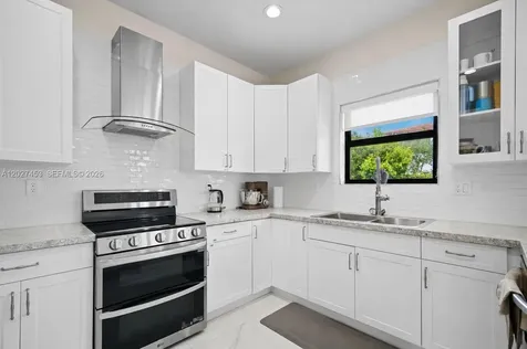 918 NE 191st Street Miami FL 33179