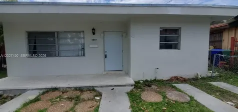 1032 SW 10th Street Miami FL 33130