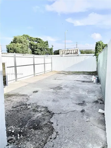 2956 NW 47th Street Miami FL 33142