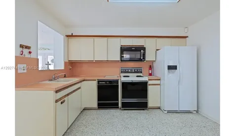 3062 SW 14th Street Miami FL 33145