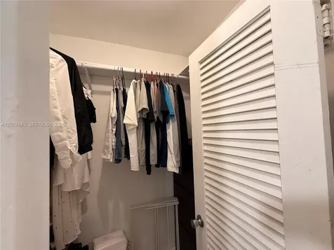 100 Lincoln Road Miami Beach FL 33139