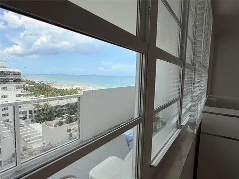 100 Lincoln Road Miami Beach FL 33139
