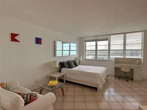 100 Lincoln Road Miami Beach FL 33139