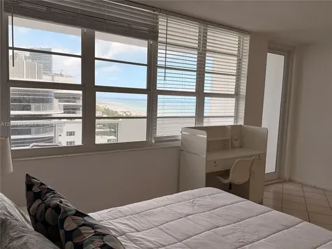 100 Lincoln Road Miami Beach FL 33139