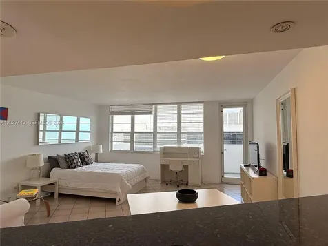 100 Lincoln Road Miami Beach FL 33139