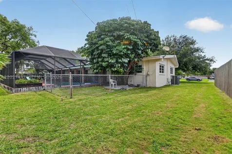 13830 SW 79th Court Palmetto Bay FL 33158