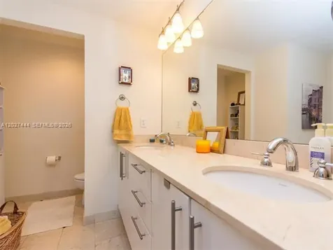 3330 NE 190th Street Aventura FL 33180