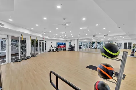 3330 NE 190th Street Aventura FL 33180