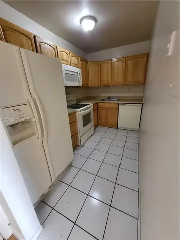 405 S Pine Island Road Plantation FL 33324