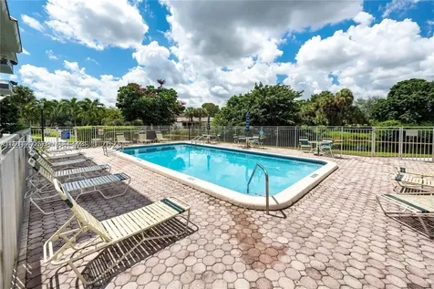 405 S Pine Island Road Plantation FL 33324