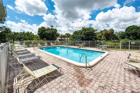 405 S Pine Island Road Plantation FL 33324