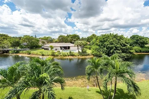 405 S Pine Island Road Plantation FL 33324