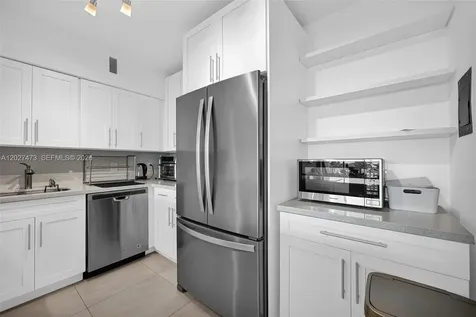 5700 Collins Avenue Miami Beach FL 33140