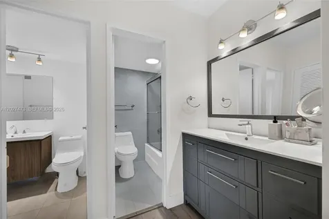 5700 Collins Avenue Miami Beach FL 33140