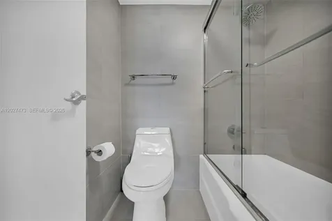 5700 Collins Avenue Miami Beach FL 33140