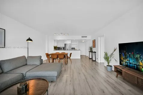 5700 Collins Avenue Miami Beach FL 33140