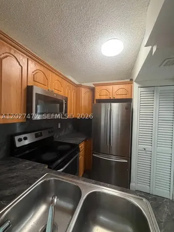 8185 NW 7th Street Miami FL 33126