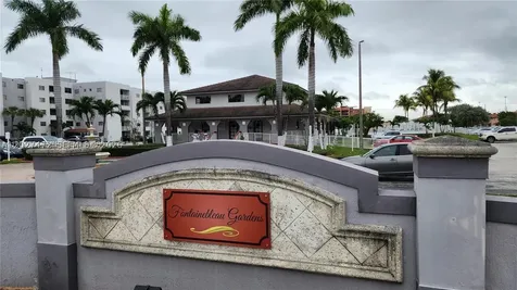 8185 NW 7th Street Miami FL 33126