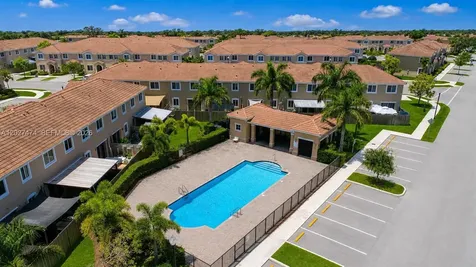 2382 SE 10th Street Homestead FL 33035