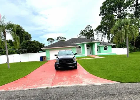 811 Jefferson Avenue Lehigh Acres FL 33936
