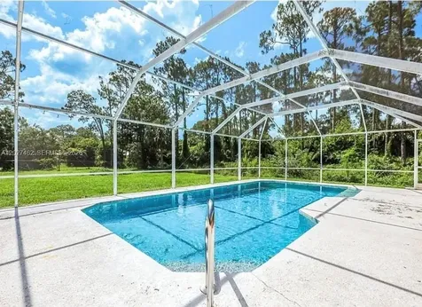 811 Jefferson Avenue Lehigh Acres FL 33936