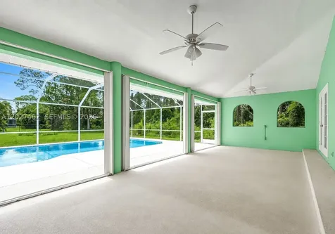 811 Jefferson Avenue Lehigh Acres FL 33936