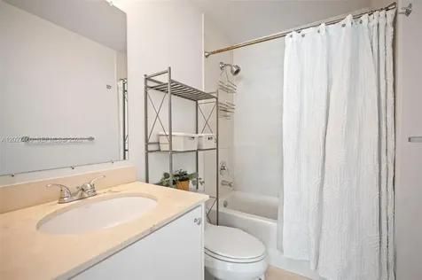 60 SW 13th Street Miami FL 33130