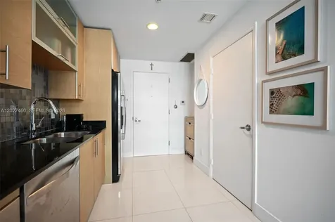 60 SW 13th Street Miami FL 33130
