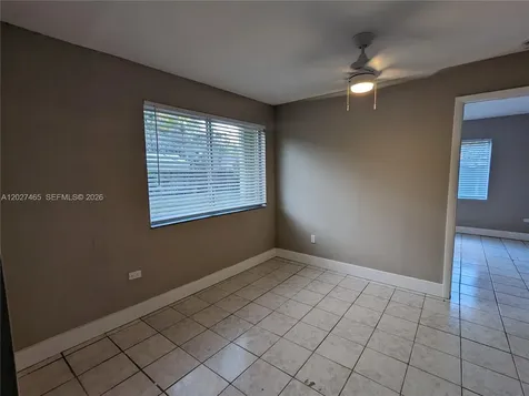 987 NE 131st North Miami FL 33161