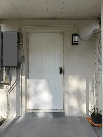 987 NE 131st North Miami FL 33161