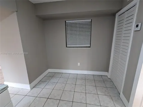 987 NE 131st North Miami FL 33161