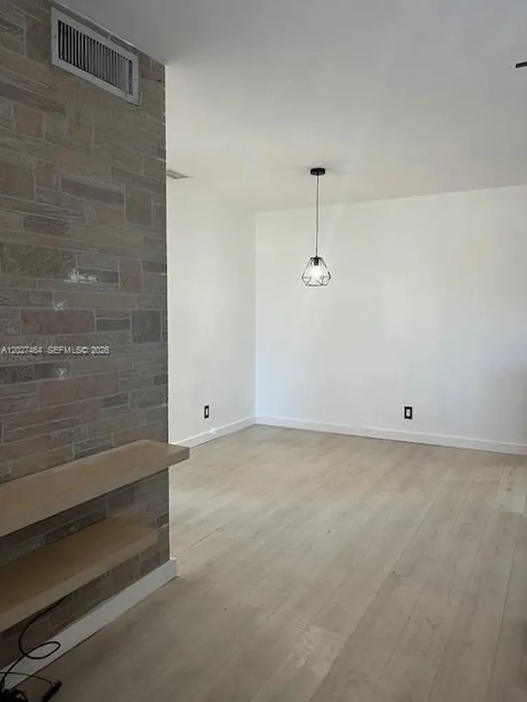 10054 Winding Lake Road Sunrise FL 33351