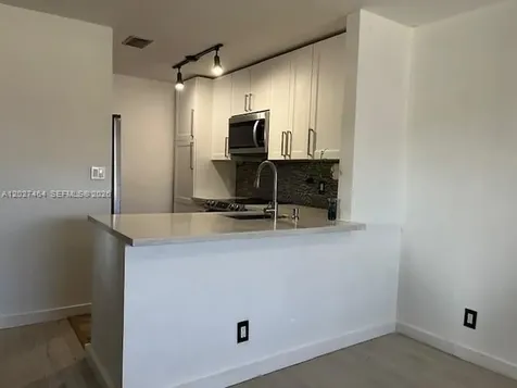 10054 Winding Lake Road Sunrise FL 33351