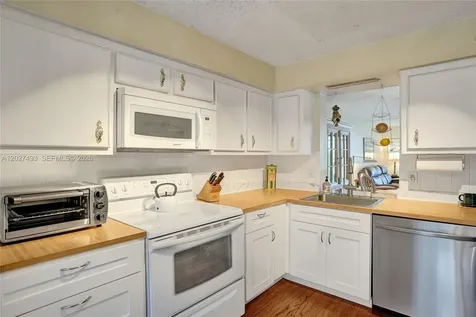 4550 NW 18th Avenue Deerfield Beach FL 33064