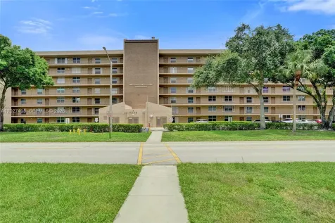 4550 NW 18th Avenue Deerfield Beach FL 33064