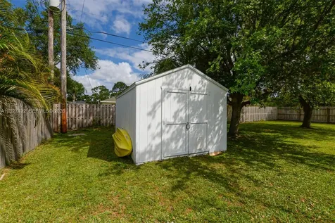 1225 SW Hunnicut Avenue Port St. Lucie FL 34953