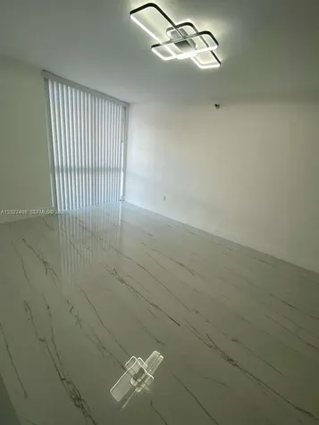 7832 Collins Avenue Miami Beach FL 33141