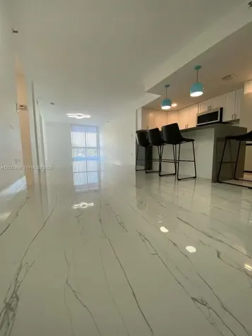 7832 Collins Avenue Miami Beach FL 33141