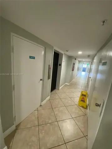7832 Collins Avenue Miami Beach FL 33141