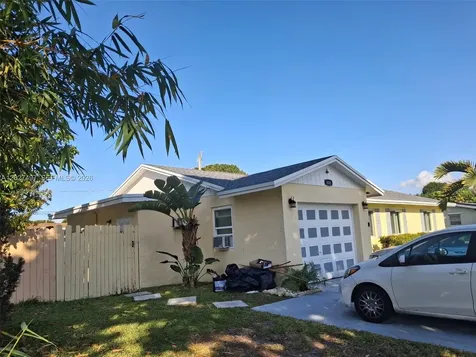 1800 Pinehurst Drive West Palm Beach FL 33407