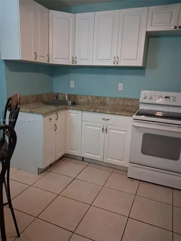 1800 Pinehurst Drive West Palm Beach FL 33407